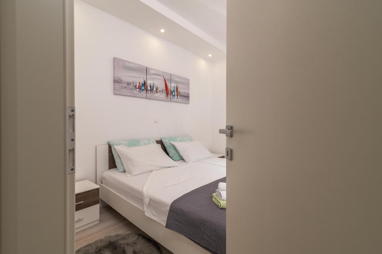 Apartment Ela Trogir Buitenkant foto
