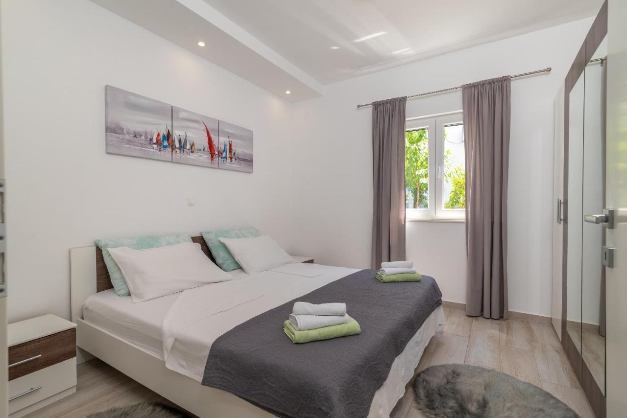 Apartment Ela Trogir Buitenkant foto