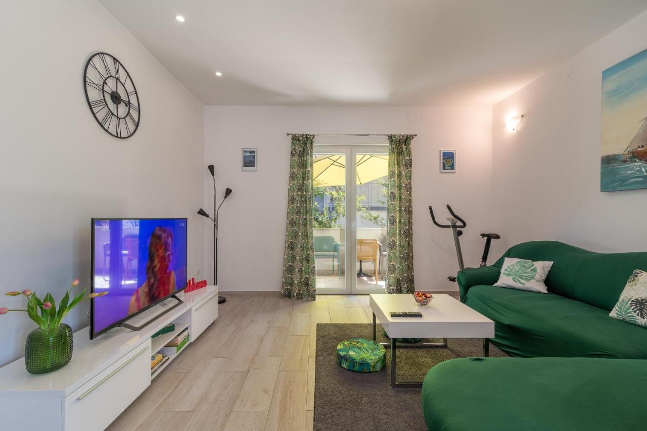 Apartment Ela Trogir Buitenkant foto