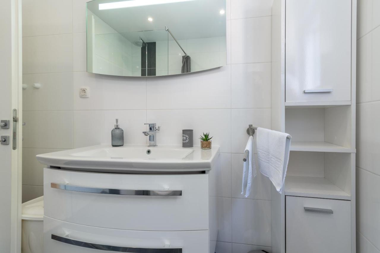 Apartment Ela Trogir Buitenkant foto