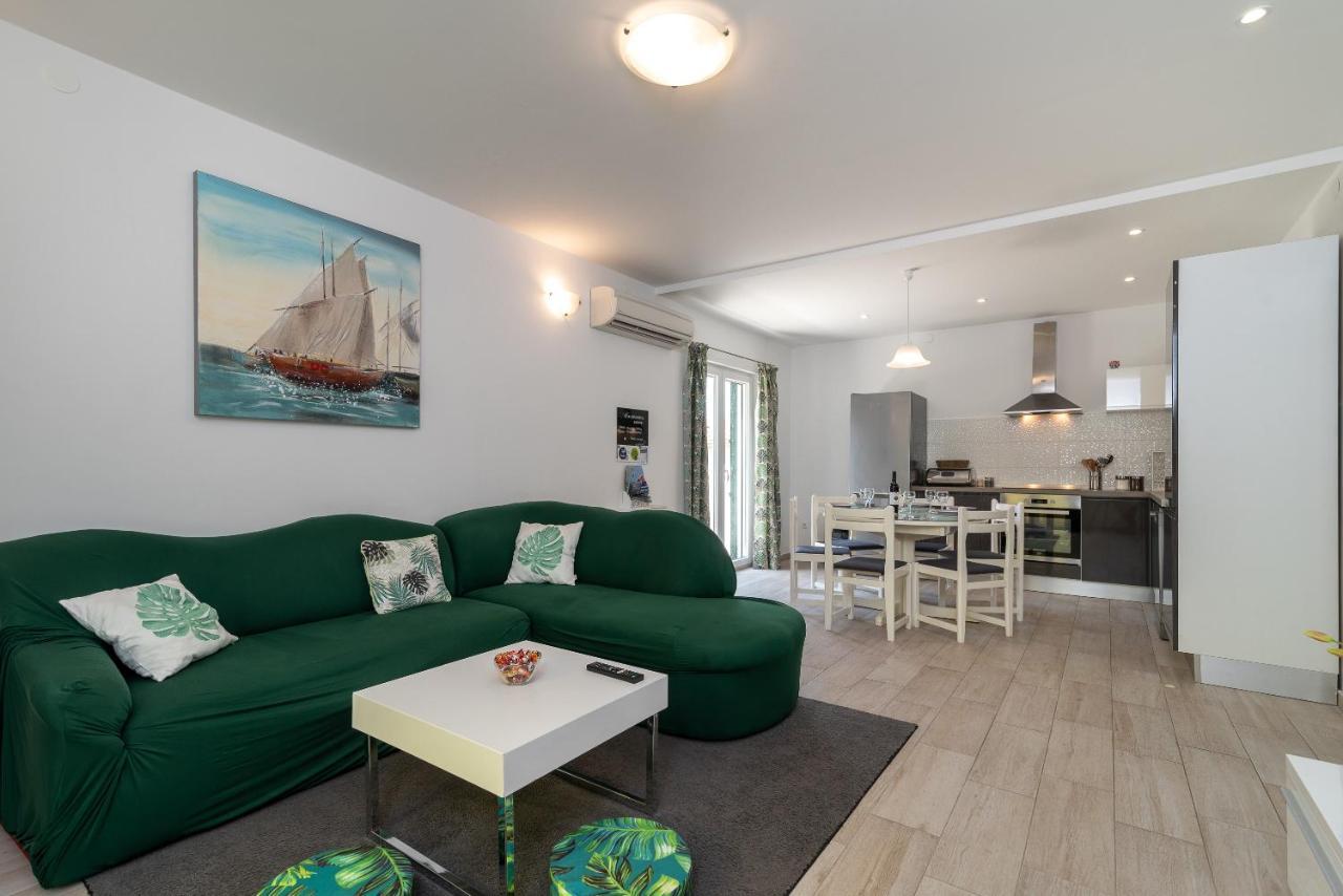 Apartment Ela Trogir Buitenkant foto