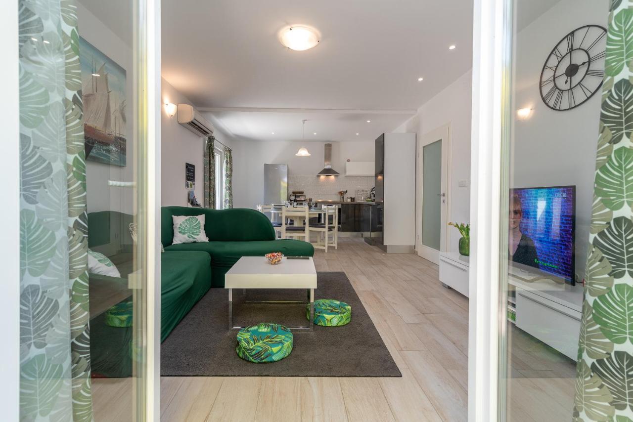 Apartment Ela Trogir Buitenkant foto