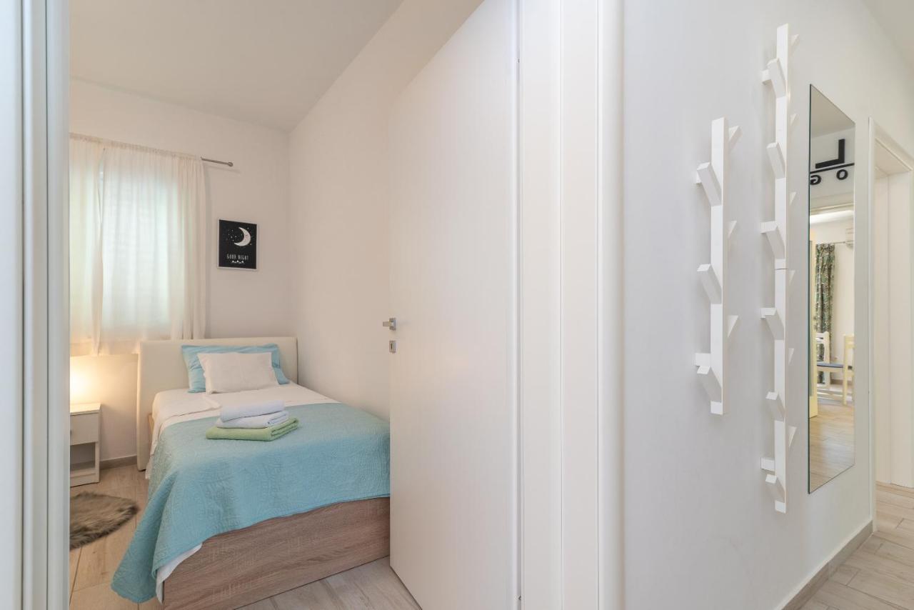 Apartment Ela Trogir Buitenkant foto